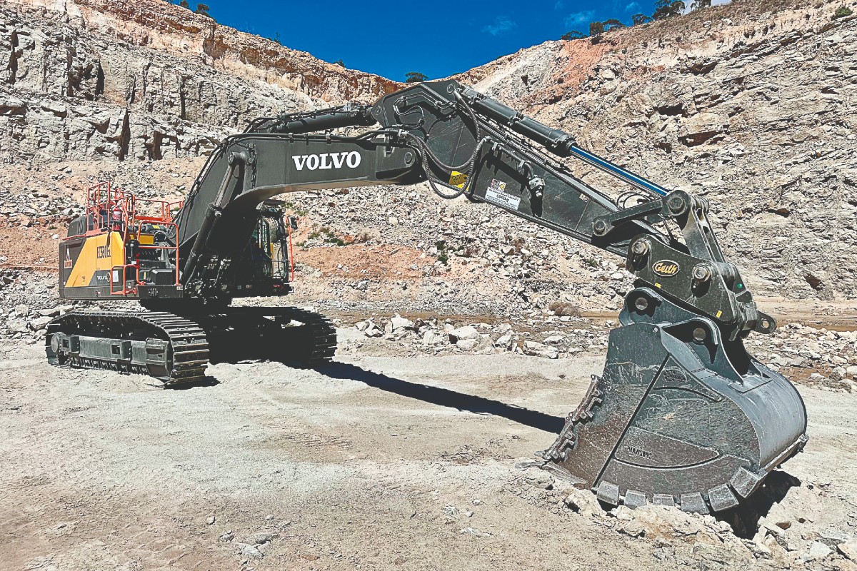 ONTRAC's rock solid buckets